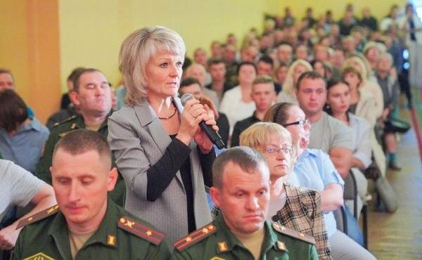     В Ивановской области директора и завучи школ, ведущие уроки, получат к началу учебного года по 10 тысяч рублей