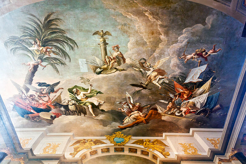 Плафон "Триумф России" в большом зале Екатерининского дворца. Сюжет "Аллегория победы". Художник - Джузеппе Валериани.