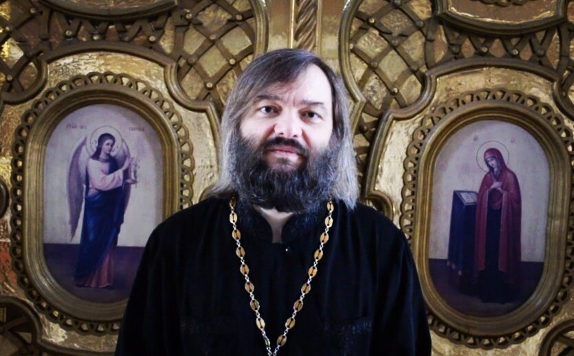 Валерий Сосковец — протоиерей, настоятель Введенского храма (г. Кашира Московской области), благочинный церквей Каширского округа.