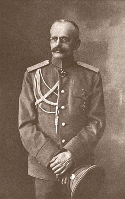 военный министр Михаил Беляев