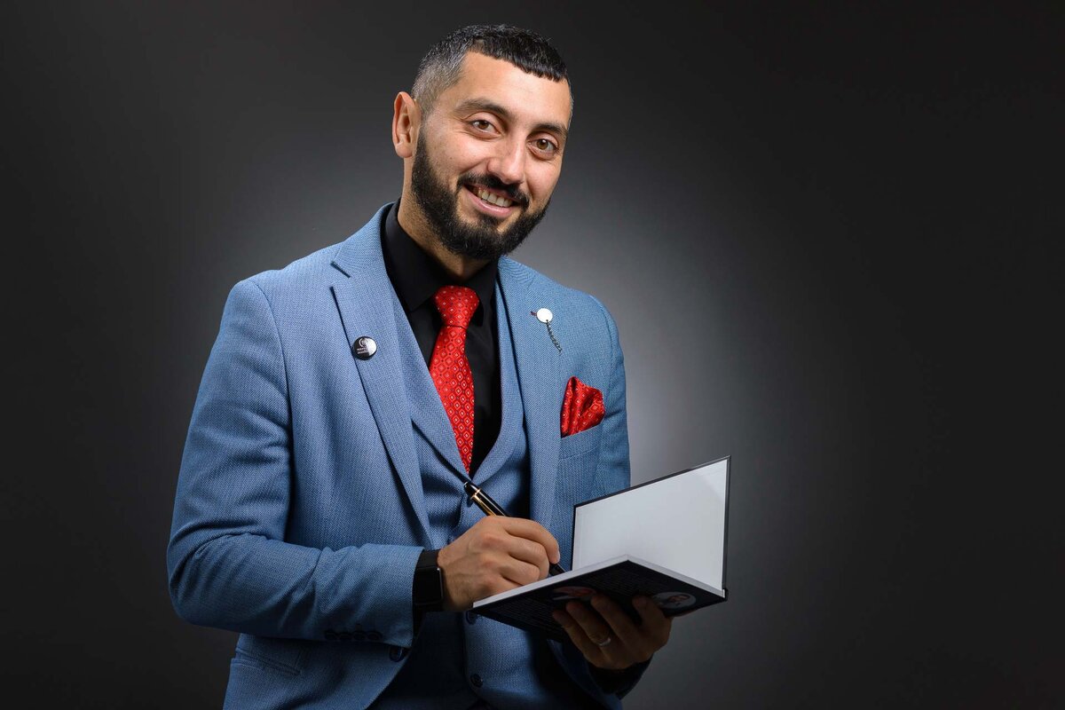 Чермен Дзотов. Маркетолог, блогер, писатель. Президент клуба предпринимателей Biztus, ректор Академии личного бренда