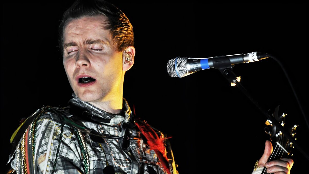 Йонси Тоур  Бириссон - голос Sigur Ros  