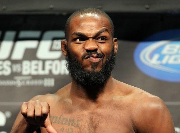 Чемпион UFC в полутяжелом весе - Джон Джонс.