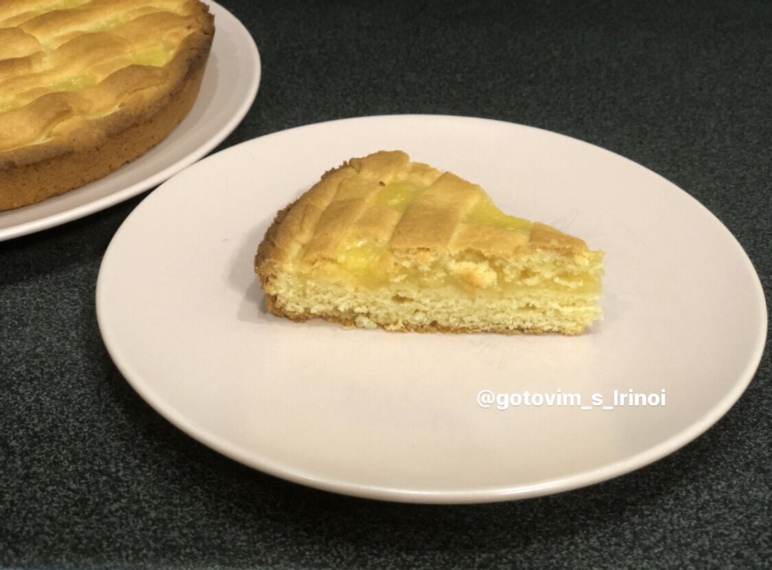 Песочное тесто с лимонной начинкой. Насыпной лимонный пирог. Насыпной лимонный пирог наивкуснейший. Монастырская кухня лимонный пирог. Песочное пирожное с лимонной начинкой.