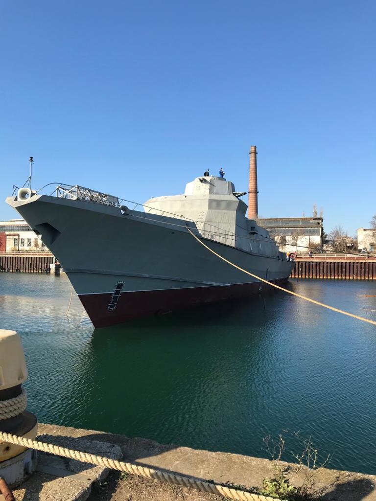 Малый ракетный корабль «Вихрь» (заводской номер 256) проекта 22800, спущенный на воду на ФГУП "Судостроительный завод "Море". Феодосия, 13.11.2019 (с) Deadushka Mitrich / forums.airbase.ru