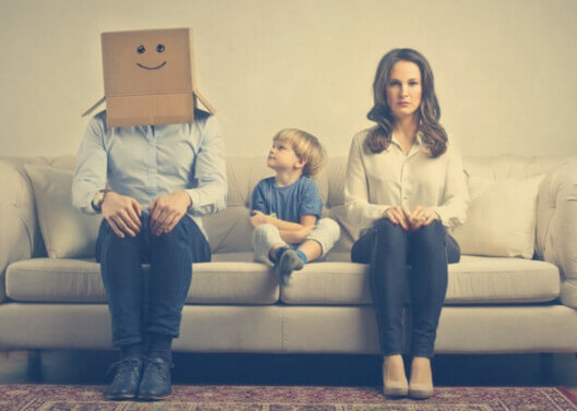 Из-за отсутствия опыта и примера мужчина не знает, что делать с ребёнком 