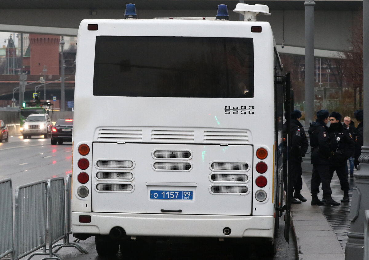 Автобусы и вэны на службе в полиции Москвы | ФотоОхота на автомобили | Дзен