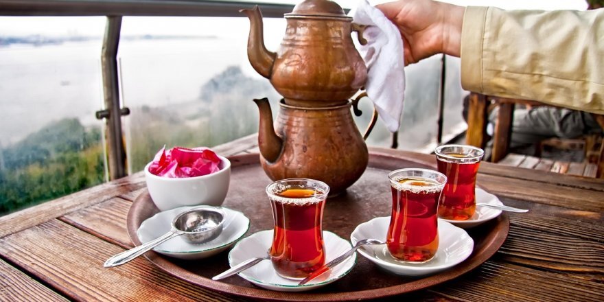 Цена на алиэкспрессе на такие чайники неприлично высокая. Но заглянуть и посмотреть ассортимент всё же стоит. Ссылка в названии.