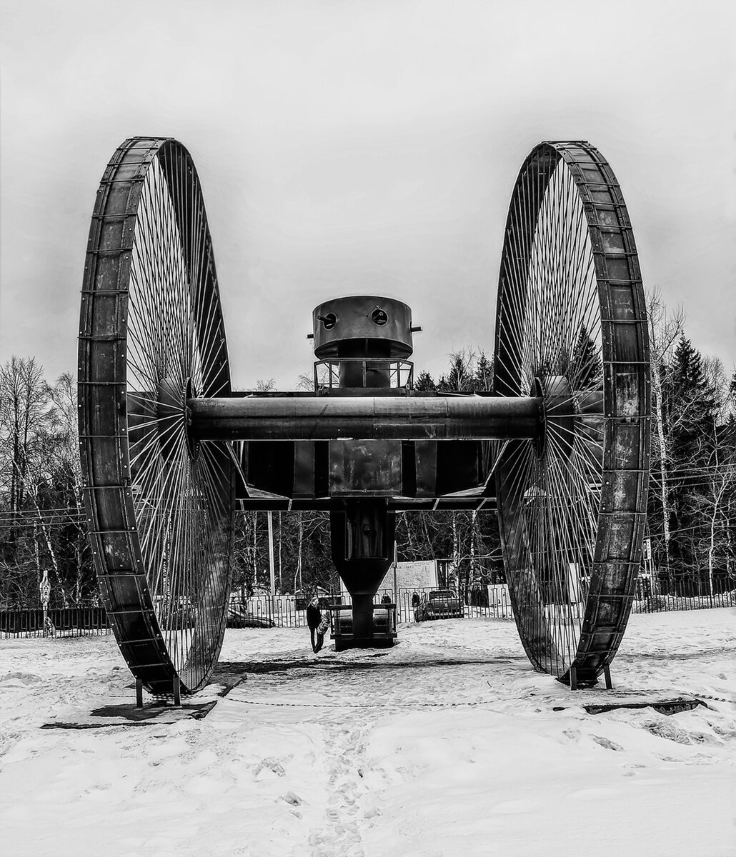 Одна из более поздних фотографий Царь-танка. Фото взято из интернета. Проект Николая Лебеденко. 