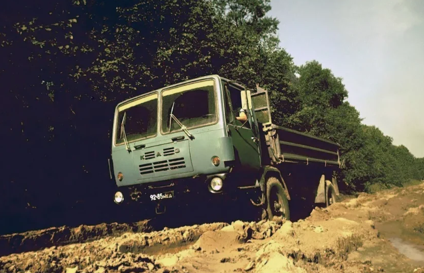 Каз. Каз-4540 Колхида. Грузовик каз 4540. Грузовой автомобиль каз Колхида 4540. МАЗ Колхида