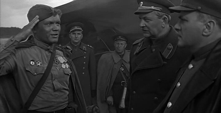 фото: http://m.kino-teatr.ru «Весна на Одере» (ефрейтор Астахов (Никита Астахов)