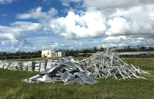 Рисунок 2. Демонтаж отработанных солнечных панелей