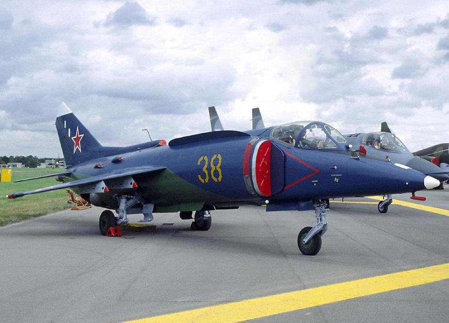 Як-38. Источник фото: https://7lafa.com/pageweapons.php?id=157