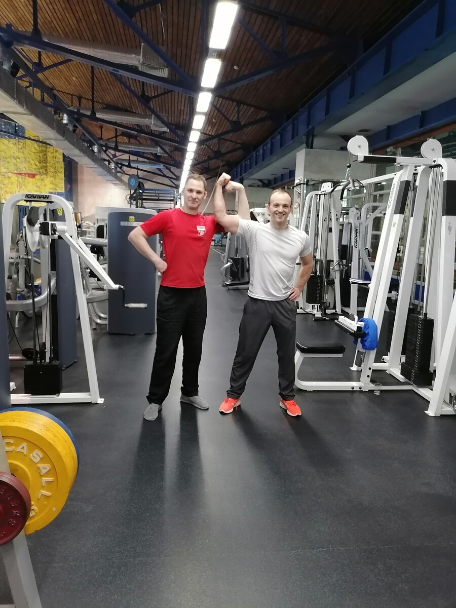 Я и мой постоянный клиент Михаил. 