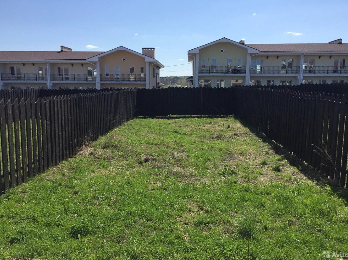 Участок земли (около 2 соток) в таунхаусах д. Крутая, Нижегородская область. (Фото с Авито).