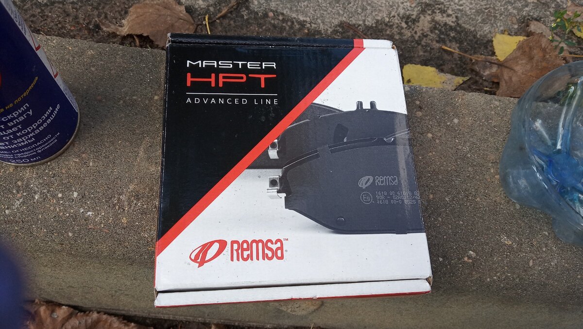 Лада Веста, замена тормозных дисков и колодок спереди. | Бракодел Мъ | Дзен