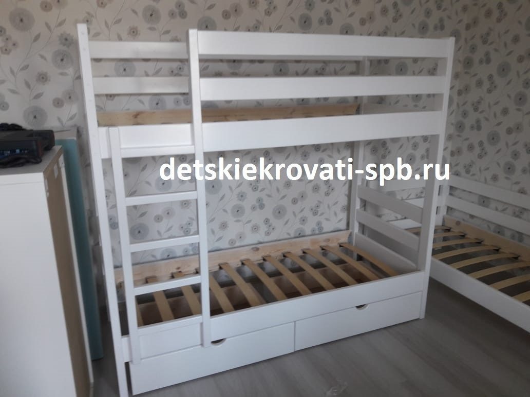 фото отсюда https://detskiekrovati-spb.ru/magazin/product/dvukh-yarusnaya-det-skaya-krovat-kadet-2