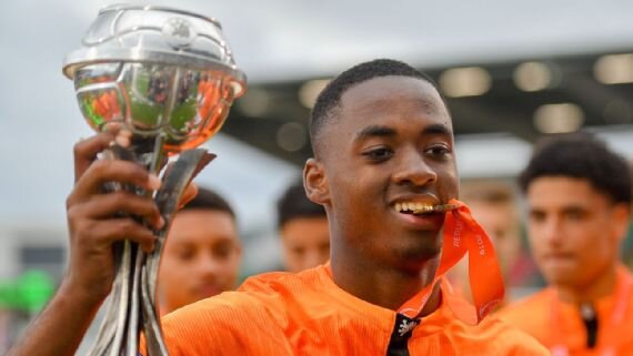 Мелайро Богард