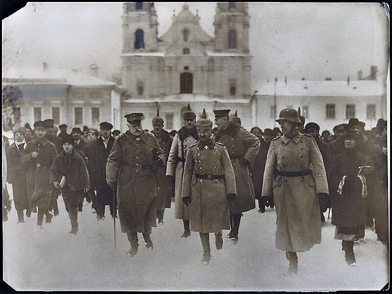 Изображение: Автор: [onbekend] - http://afbeeldingen.gahetna.nl/naa/thumb/1280x1280/536e321b-d957-4407-96f2-162a6dd3d2a9.jpg, Общественное достояние