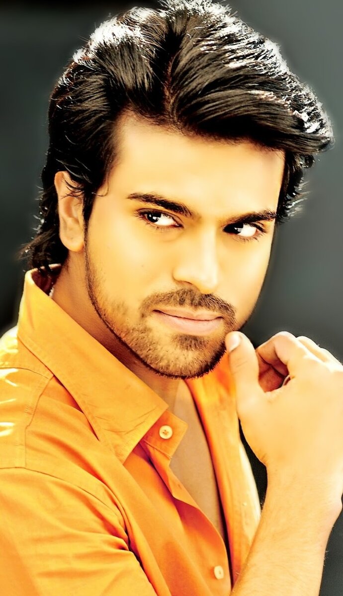 ритик награтх рошан. авинаш рекхи. индийский актер сыгравший. шахид капур индия kino. нишант малкани.