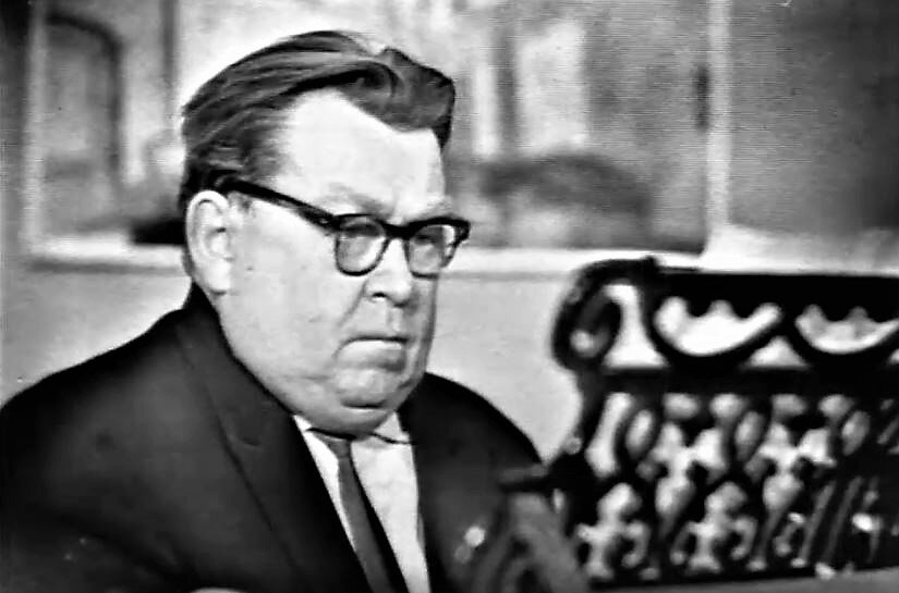 Кадр из программы "Театральные встречи. Ленинградцы в гостях у москвичей" (1966)