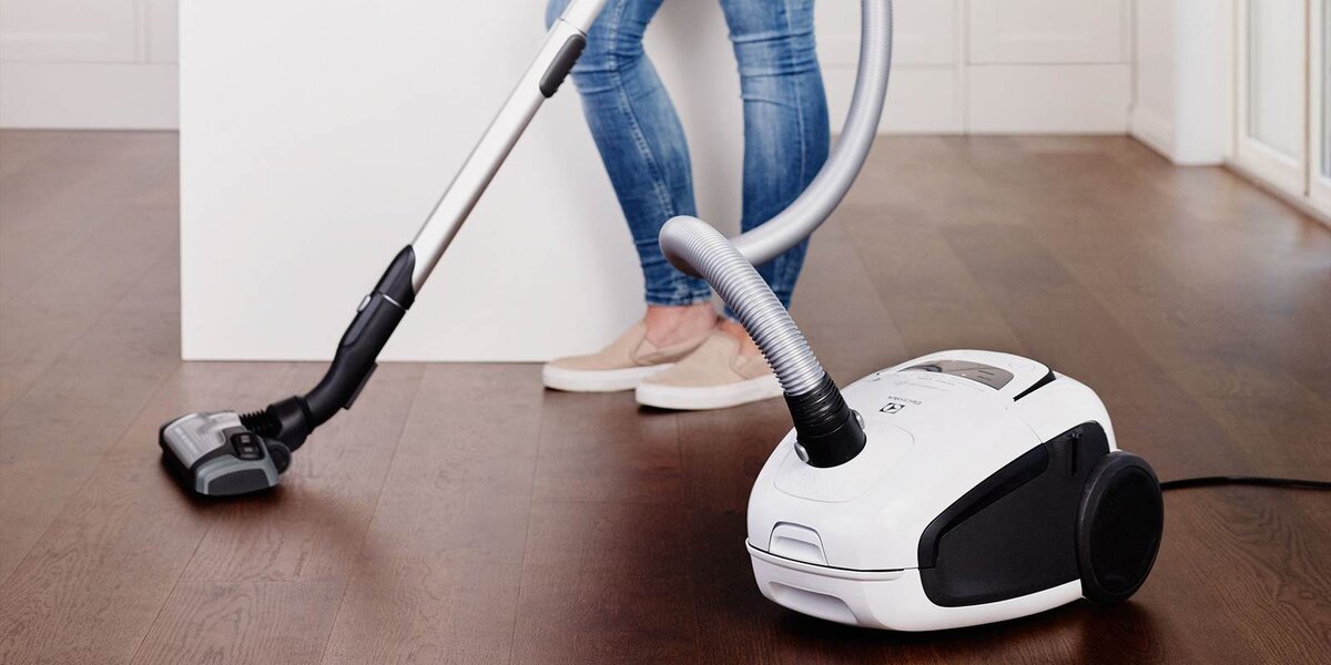 У большинства моделей современных пылесосов уровень шума находится на уровне от 70 до 80 дБ.