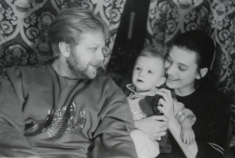Сын Филипп, красавица невестка Наталья и внук Николай.