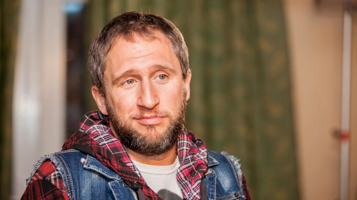 Оскар кучера нтв. Оскар кучера ведущий. Оскар кучера ведущий. Шоу урганта. Оскар кучера ведущий.