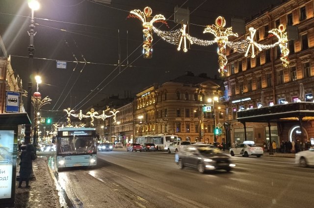    Как будет работать метро и общественный транспорт Петербурга в Новый год?