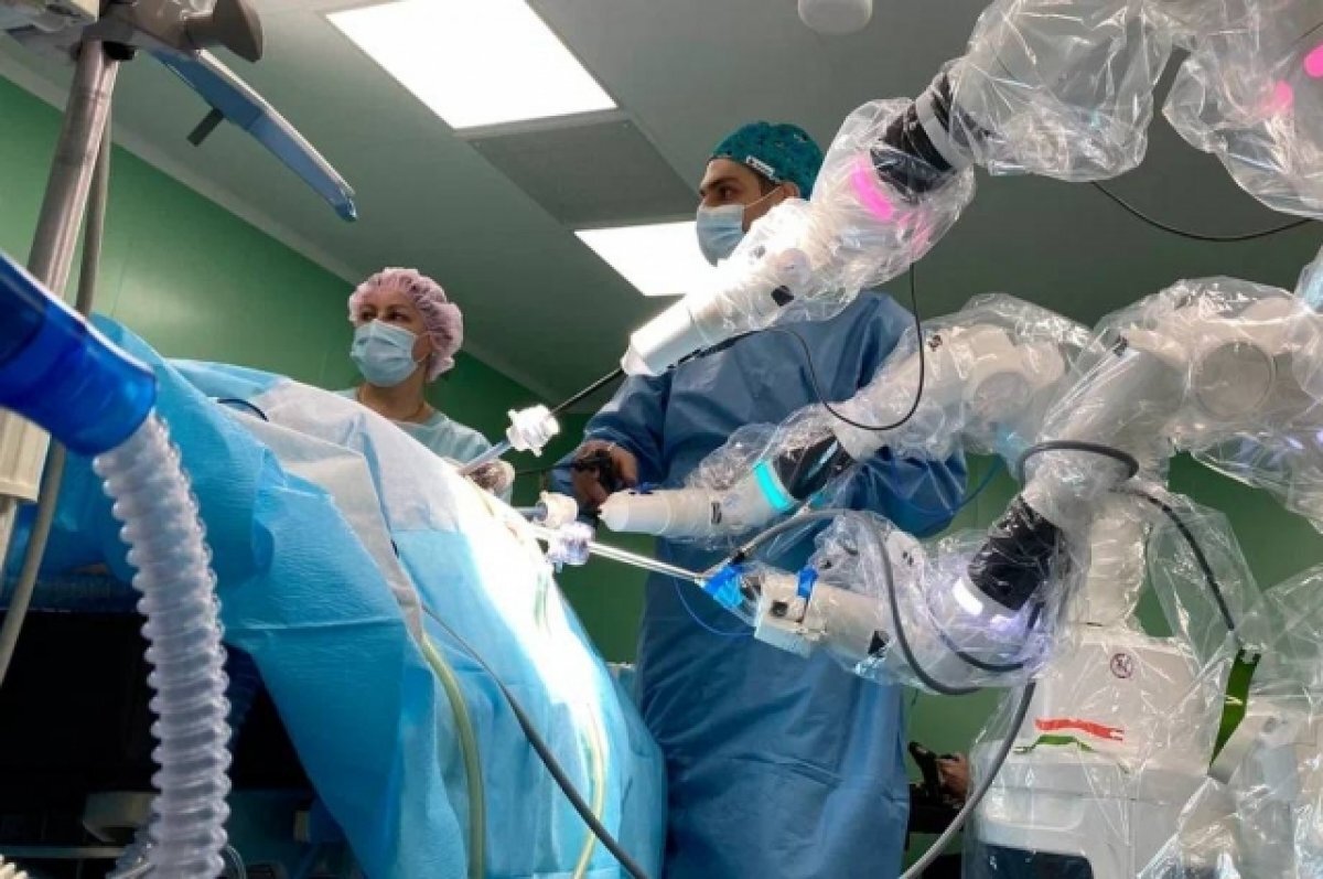    В Новосибирске начали судить врача за смерть пациента из-за салфетки