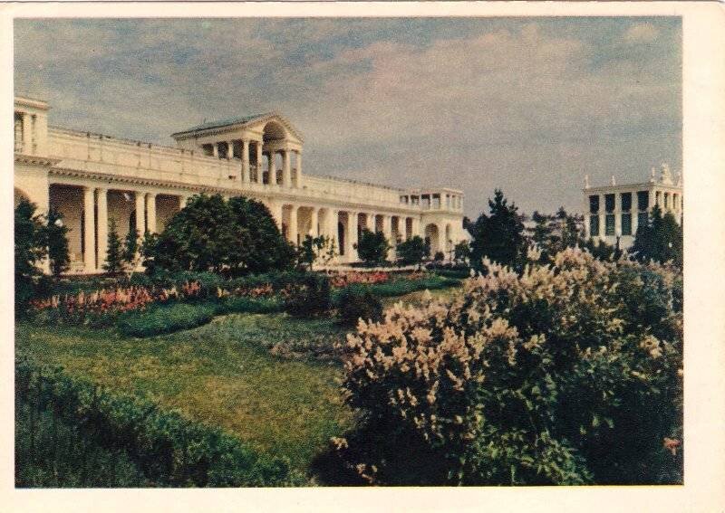 Почтовая карточка цветная. Всесоюзная сельскохозяйственная выставка. Ресторан «Золотой колос». Цветное фото С. Фридлянда и Е. Умнова