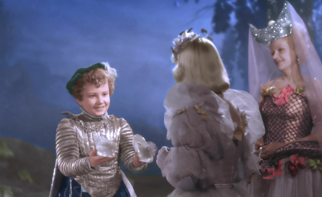 https://www.imdb.com/title/tt0168269/mediaviewer/rm1724464384?ft0=name&fv0=nm0307435&ft1=image_type&fv1=still_frame