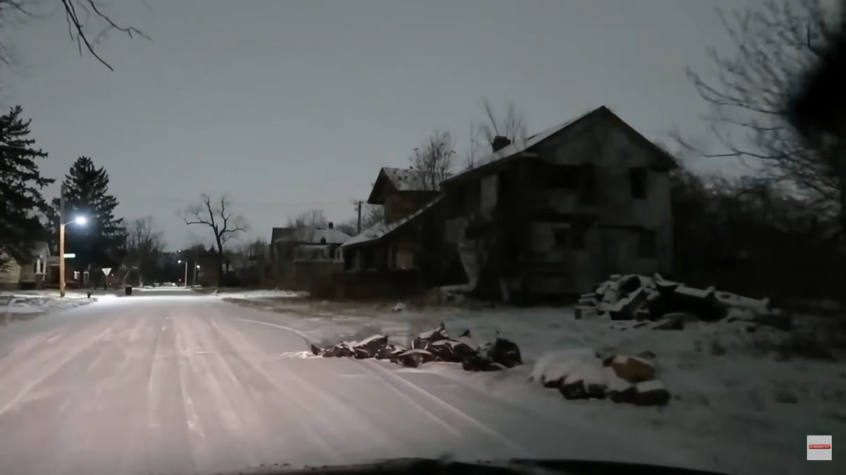 Вот как выглядит упадок и разруха. 