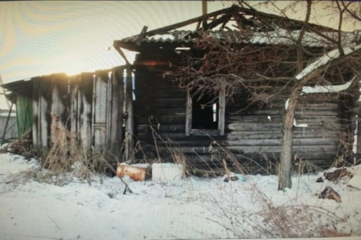    В пожаре погибли двое мужчин, злоупотреблявших алкоголем.