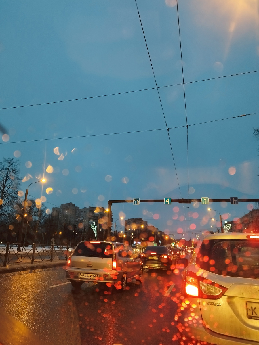 А вот такое-то вот за окном...