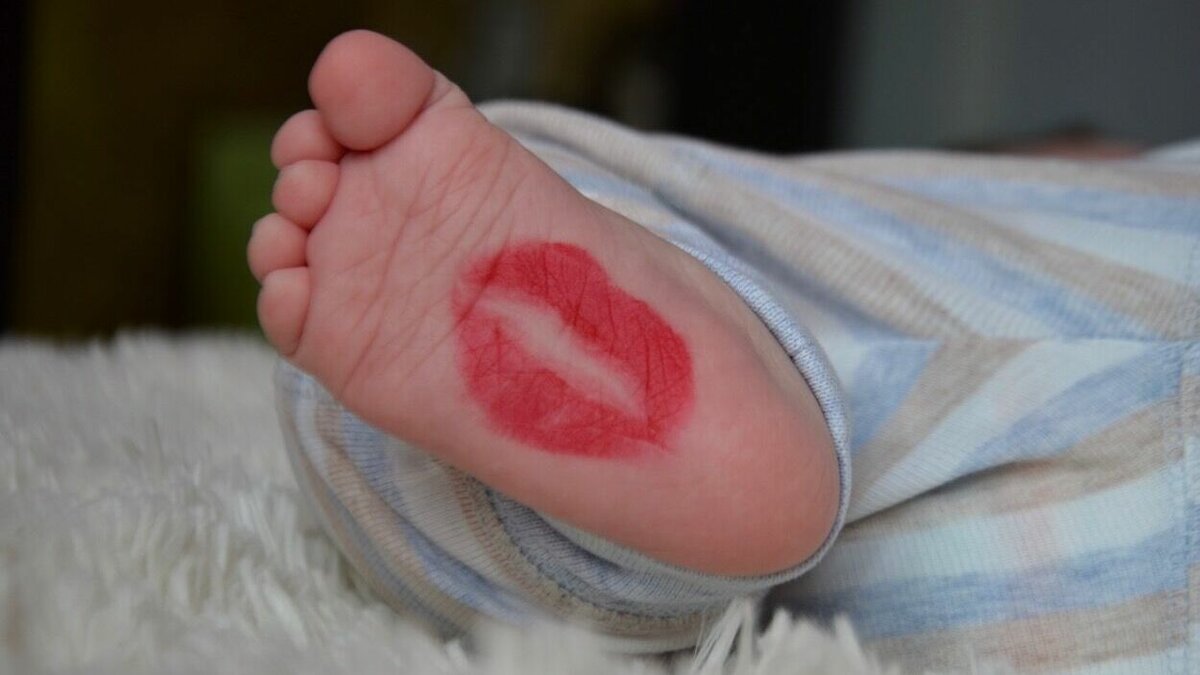     Мэр Нижнекамска Рамиль Муллин хочет, чтобы город оставался молодым. Из-за этого он попросил повысить рождаемость там. Об этом градоначальник заявил в ходе Делового понедельника.