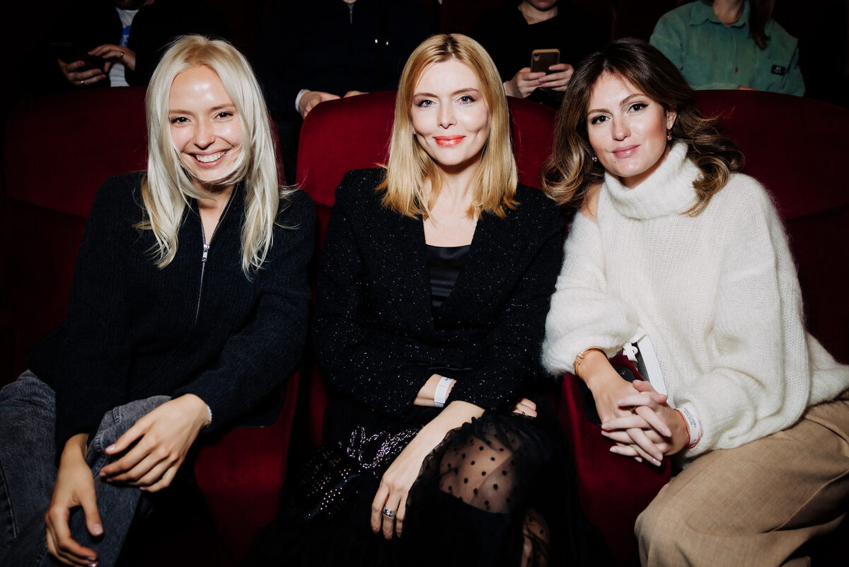 Листайте вправо, чтобы увидеть больше изображений