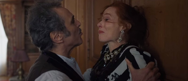 Супруги де Ленверпре, кадр из сериала "Костёр судьбы"  (Le Bazar de la Charité), 2019 