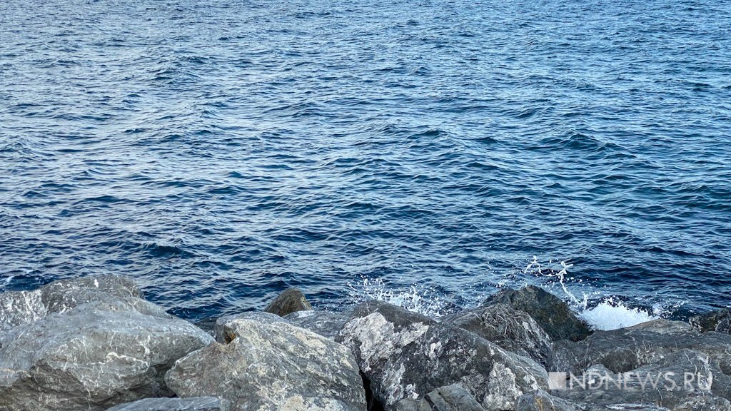 Екатеринбург море есть. Екатеринбург река и сеть. Море в екб. Екатеринбург море какое. Екатеринбург город у моря.