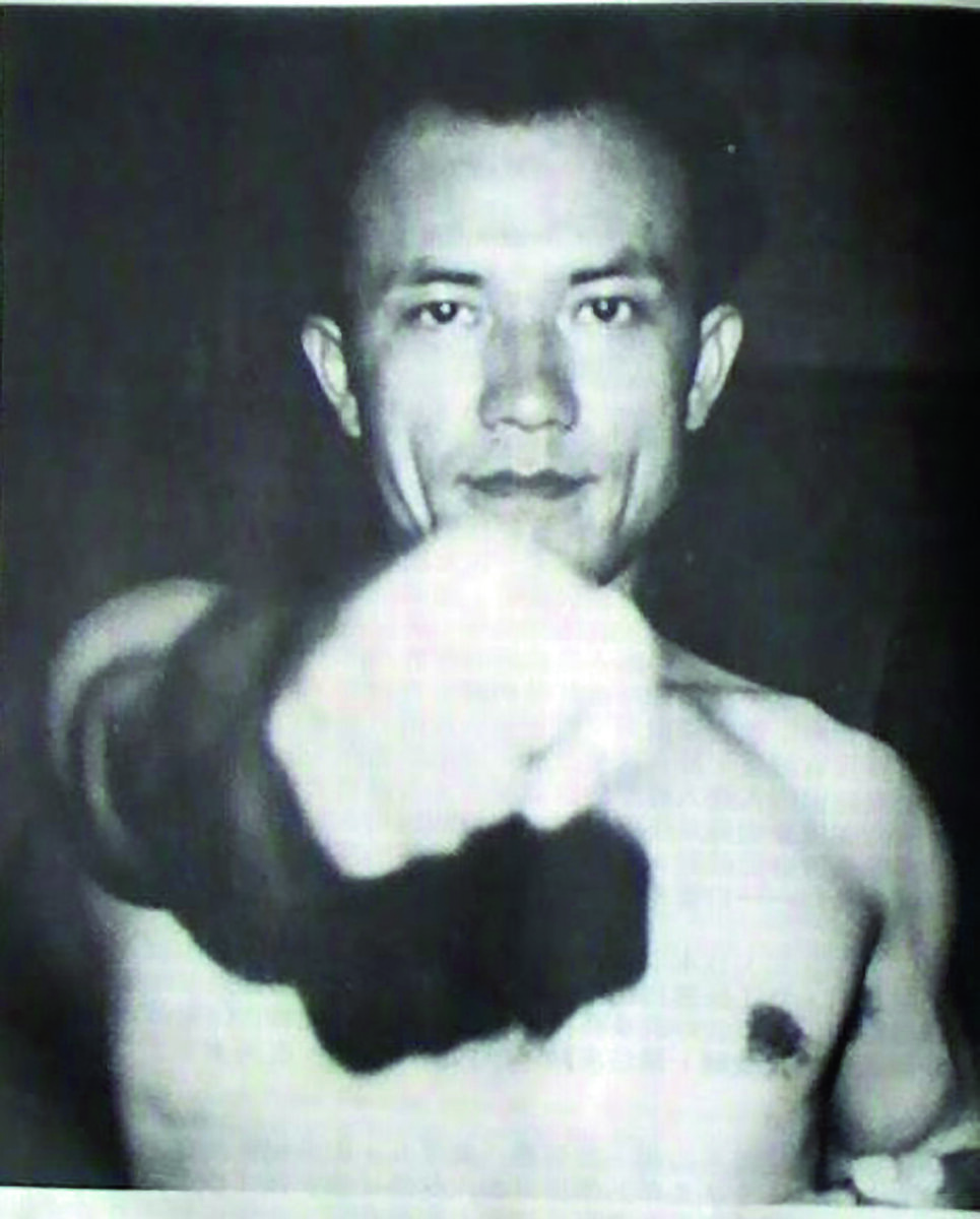 Шимабукуро Зенпо в период проведения тренировок в Америке.