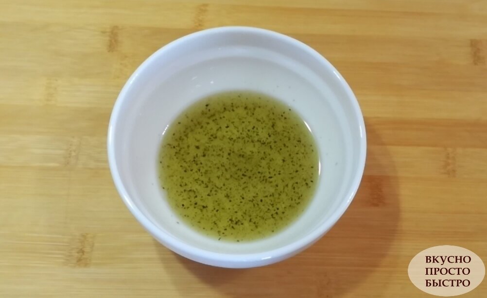 Вкуснейший салат из запечённых баклажанов и сладкого красного перца, с помидорами и зеленью.
Я очень люблю баклажаны в любом виде – жареными, консервированными, тушёными с овощами.-5
