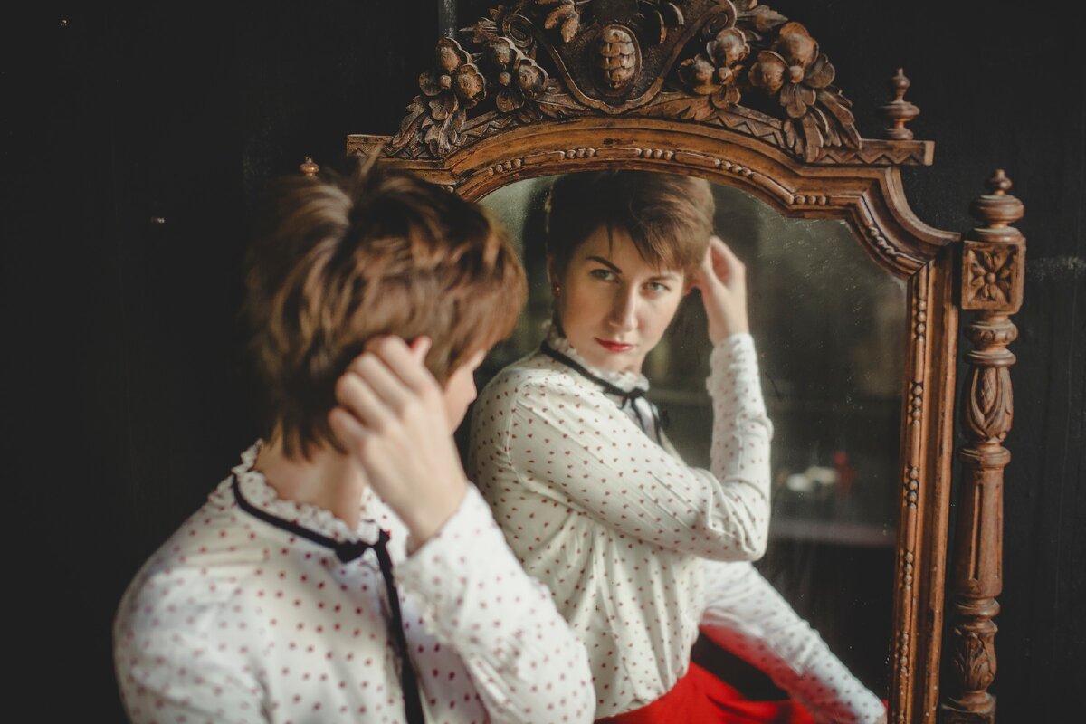 Для съемки мы выбрали студию в центре Петербурга. Distudio находится на набережной реки Фонтанки в старом здании. Цена аренды за час - 500р