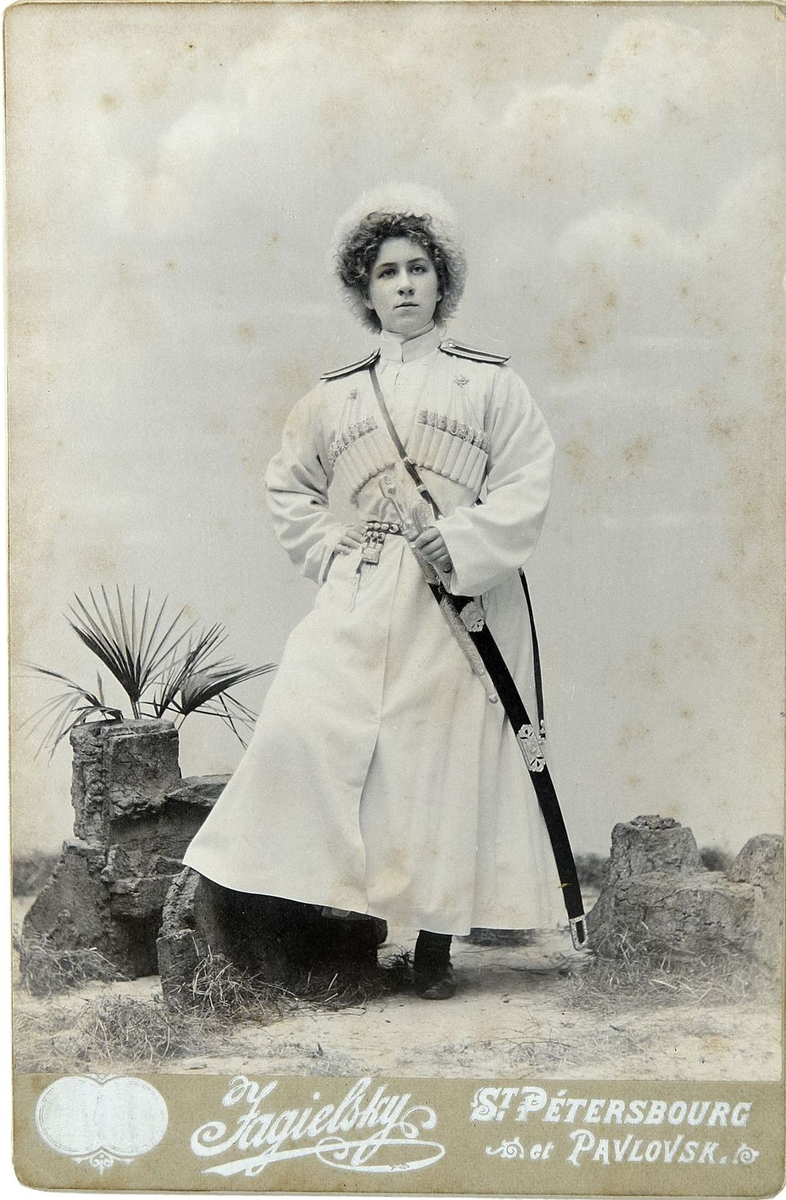 жена казака. кубанская казачка. донской казак донская казачка. донское казачество казак внелность. донских казаков 19 века.