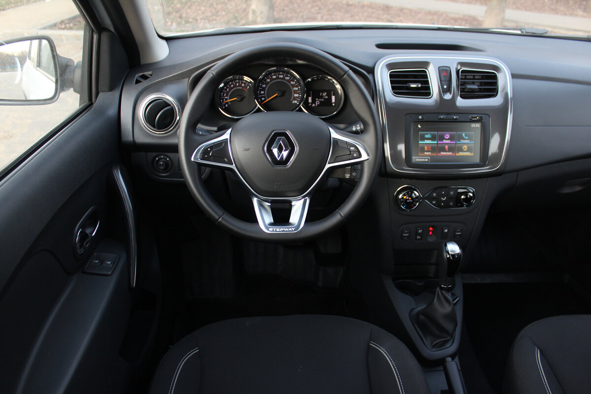 Renault sandero stepway 2021 хэтчбек. Renault sandero stepway 2018. Renault sandero stepway 2020. Renault sandero stepway 2019. Renault логан степвей 2022.