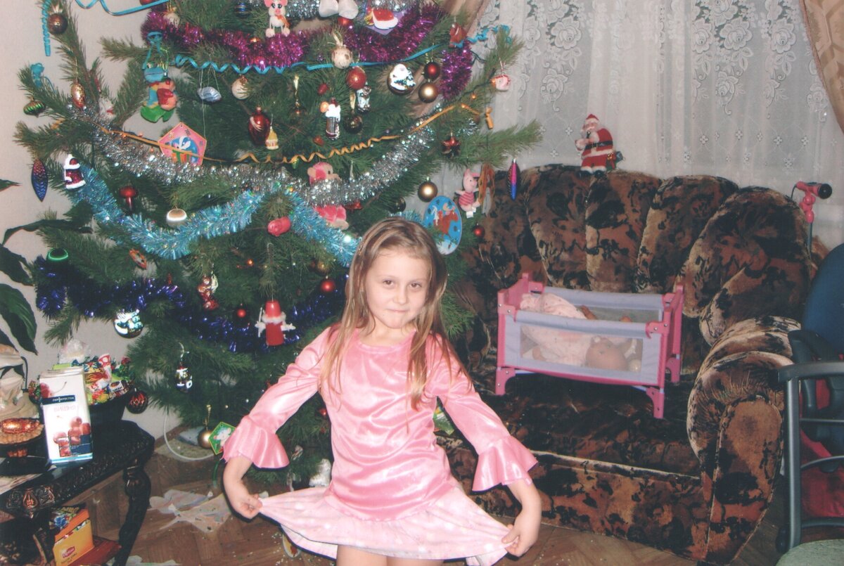 Моя еще маленькая дочка Нютка