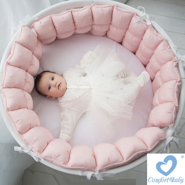 ComfortBaby производит кроватки их массива бука, что делает их максимально безопасными для малыша.