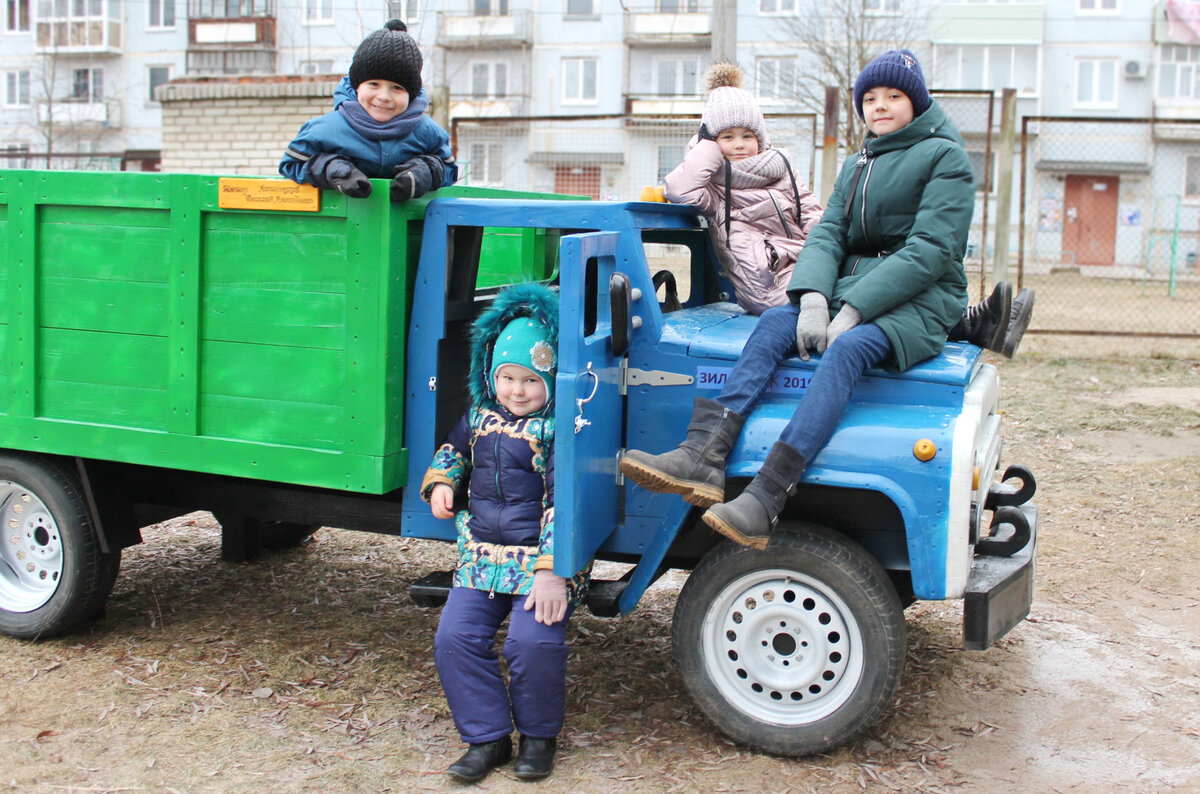 Василий Лютницкий