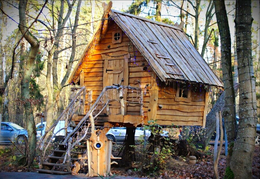 Избушка Бабы Яги, Парк Янтарного периода, пос. Отрадное, Калининградская область