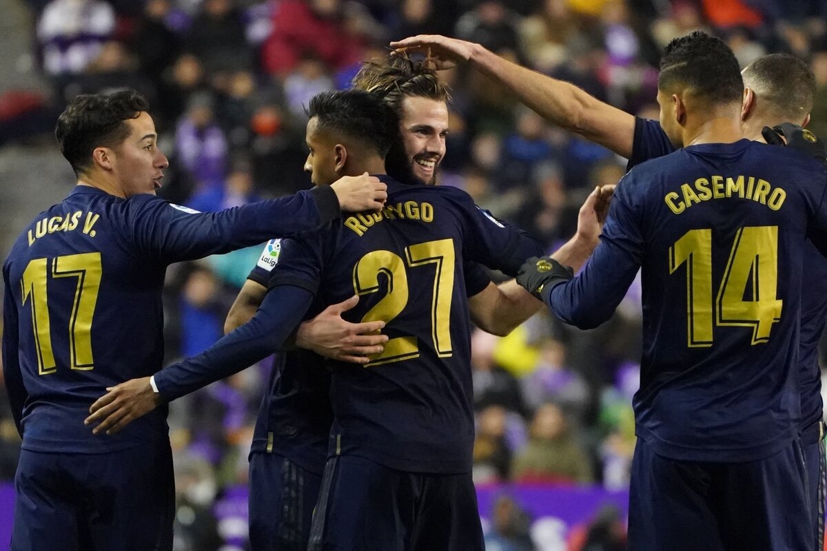 В смешанной зоне после победы над «Вальядолидом» игроки мадридского «Реала» Начо Фернандес и Тибо Куртуа поделились своими впечатлениями от игры и ожиданиями от сезона в целом.