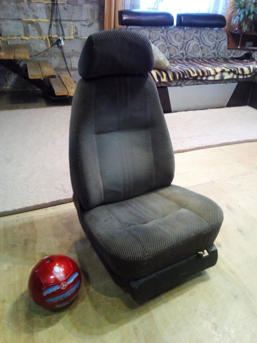 Вот такое кресло купил на Авито